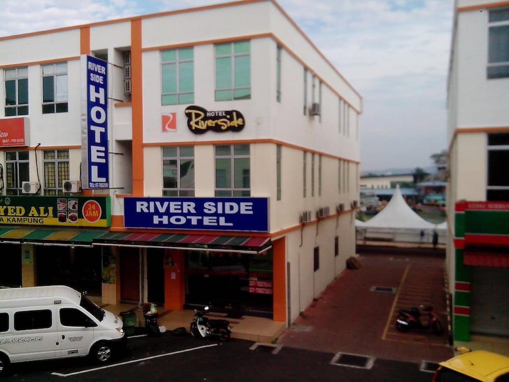 Riverside Hotel - carbon neutral hotel in Mersing