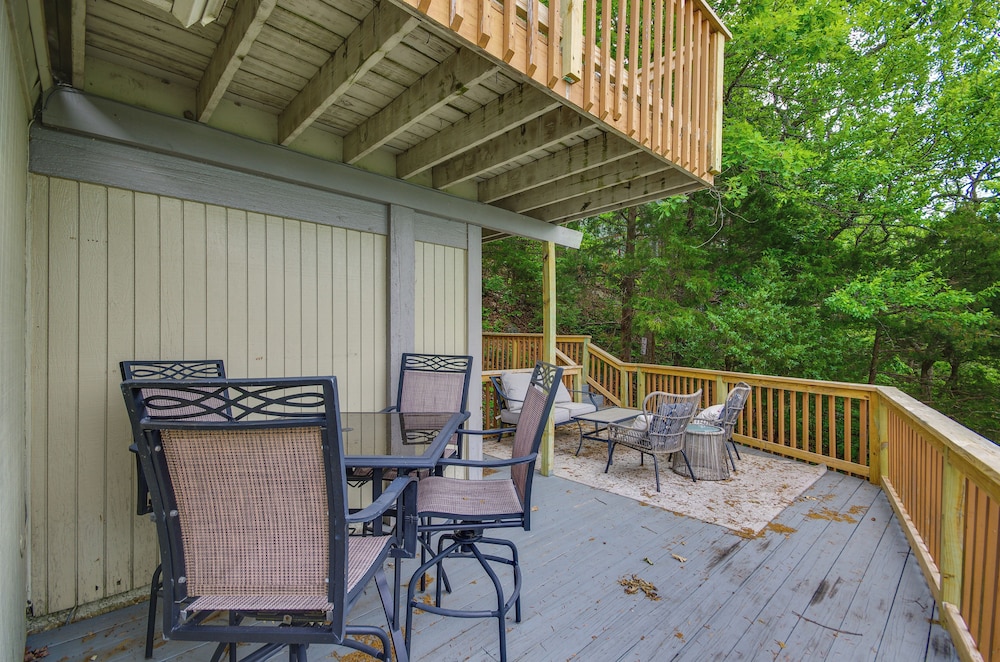 Waterfront Views & Resort Perks: Osage Beach Home - photo 31