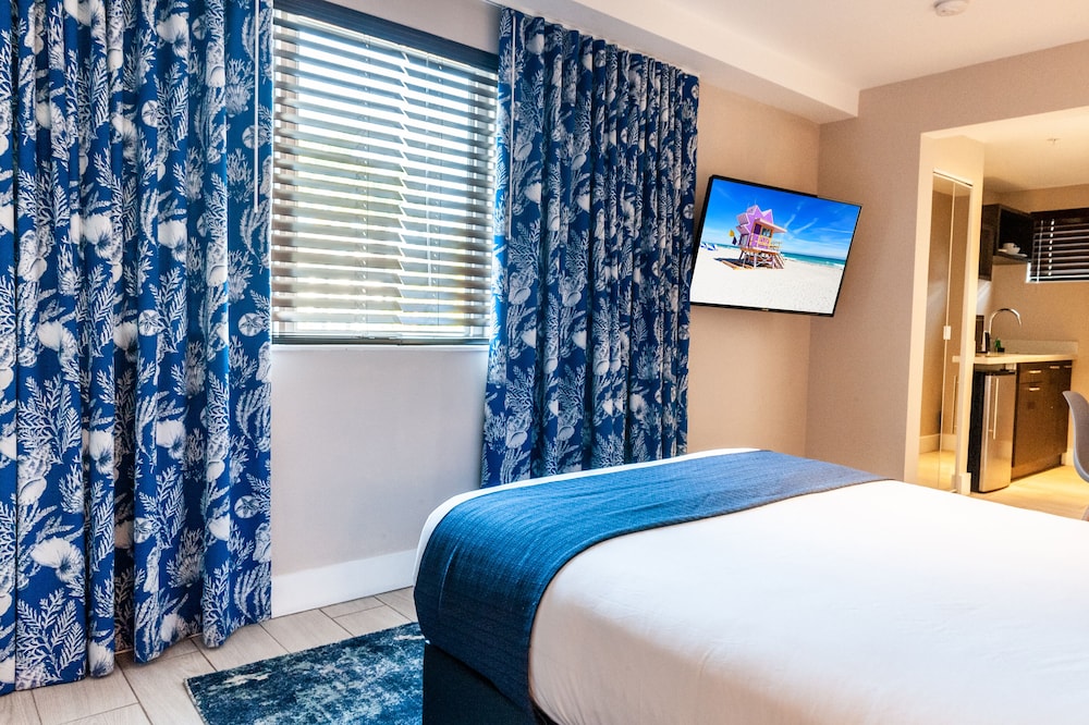 Waterside Hotel and Suites - photo 10