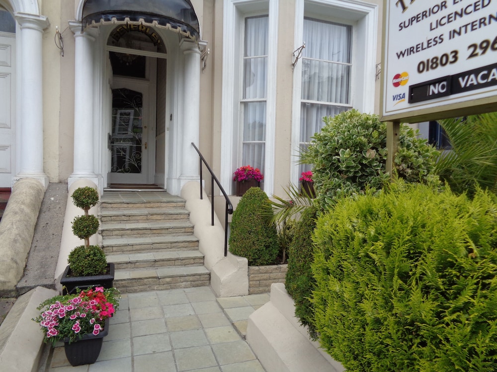 The Beverley Hotel - last minute hotel in Torquay
