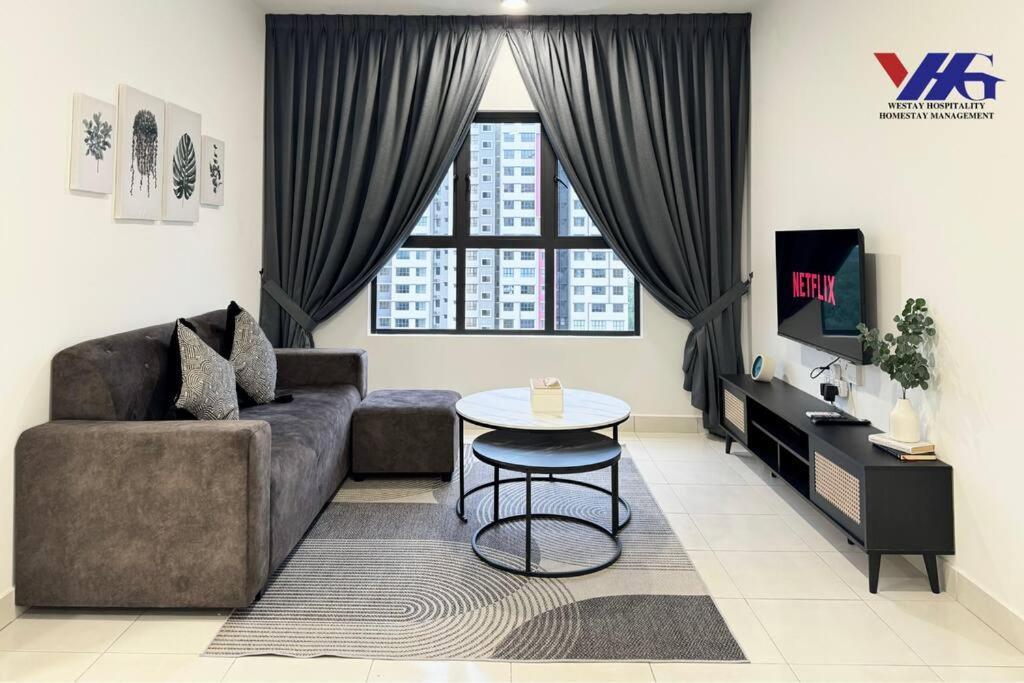 Arena Suite with Netflix KLIA — 4-Star Luxury Hotel in Sepang, Malaysia