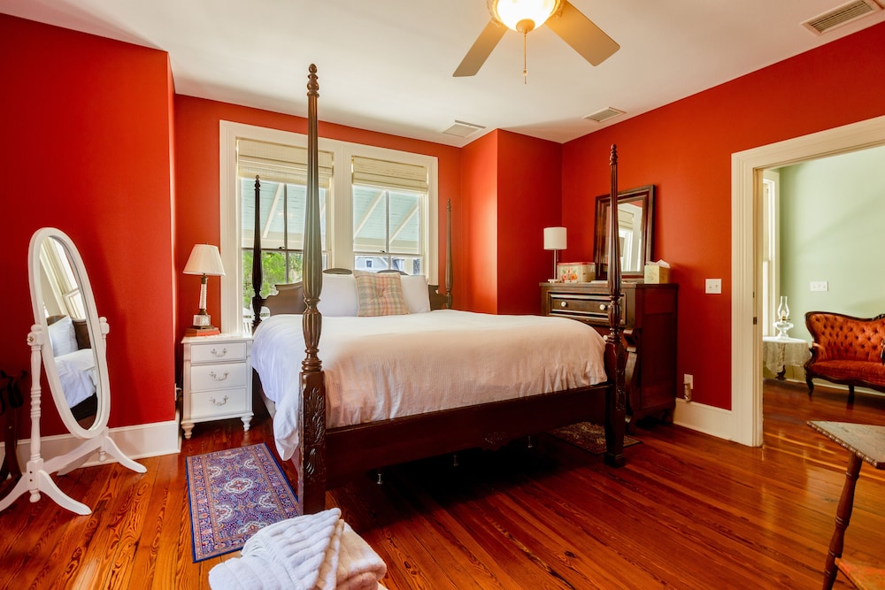Camellia Rose Inn - photo 5
