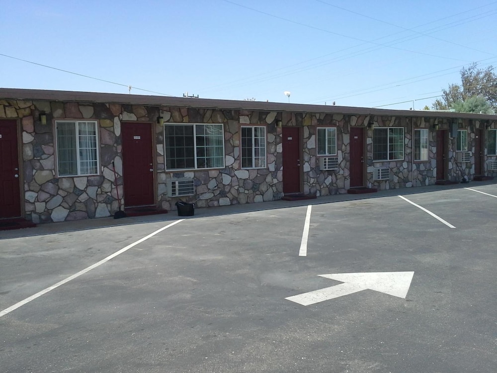 Boron Motel - photo 30