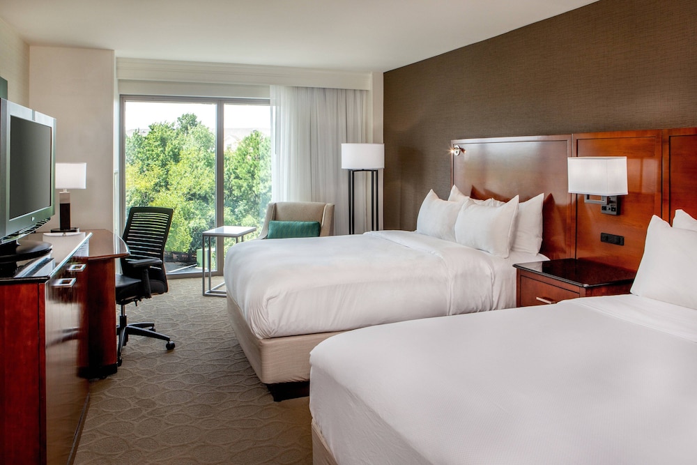 Delta Hotels by Marriott Chesapeake Norfolk - photo 6