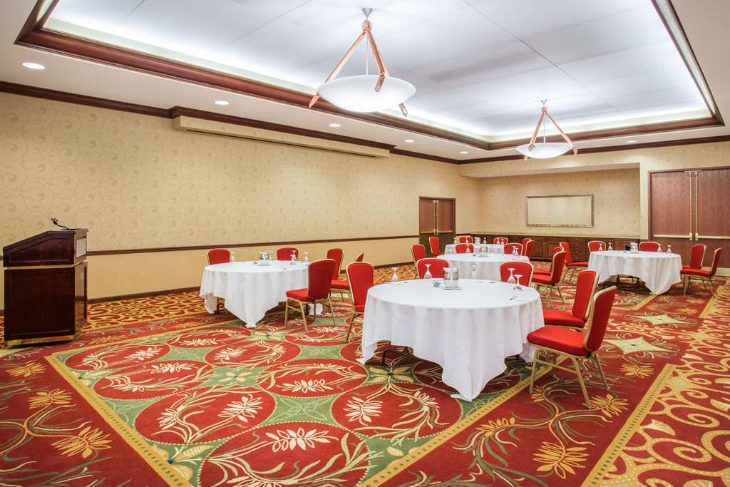 Sonesta Milwaukee West Wauwatosa - photo 26