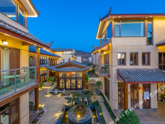 Xueyun Shanju Inn — 4-Star Luxury Hotel in Lijiang, People's Republic of China