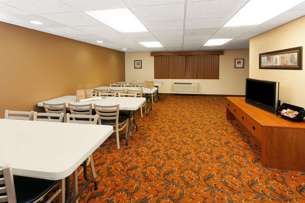 AmericInn by Wyndham Greenville - photo 18
