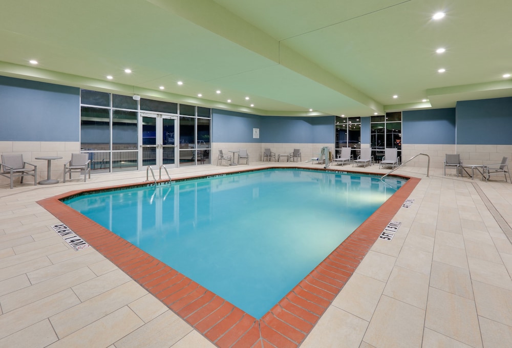 Holiday Inn Express & Suites Dallas NW HWY Love Field by IHG - photo 12