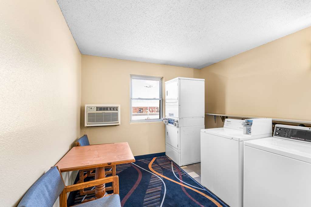 Americas Best Value Inn Decatur IL - photo 31