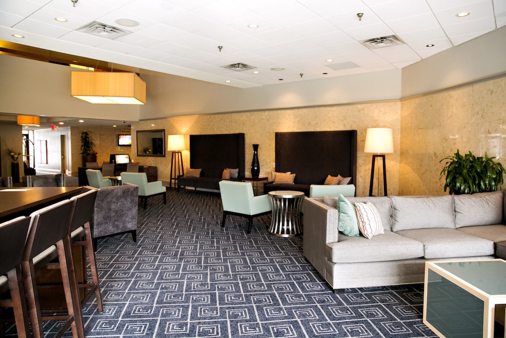 DoubleTree by Hilton Minneapolis Park Place - photo 12