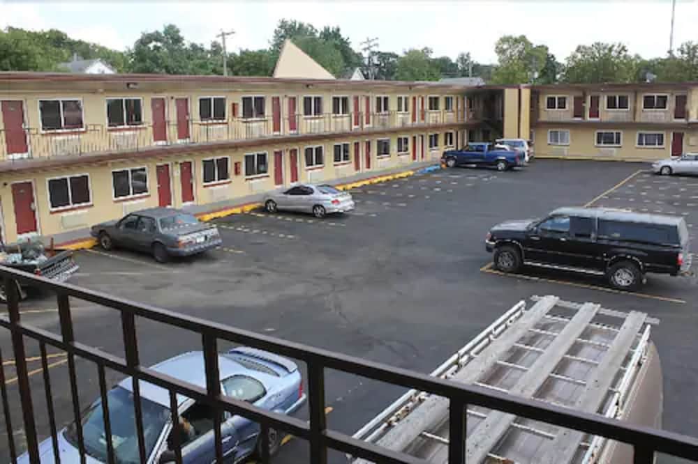 Travelodge by Wyndham Terre Haute - photo 14