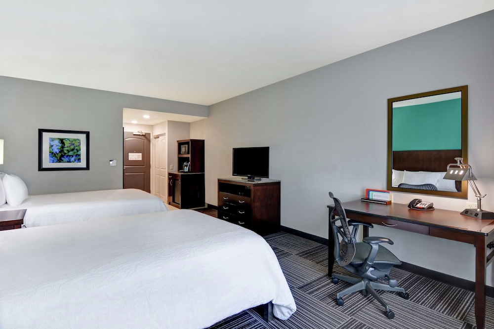 Hilton Garden Inn Fayettevile - photo 12