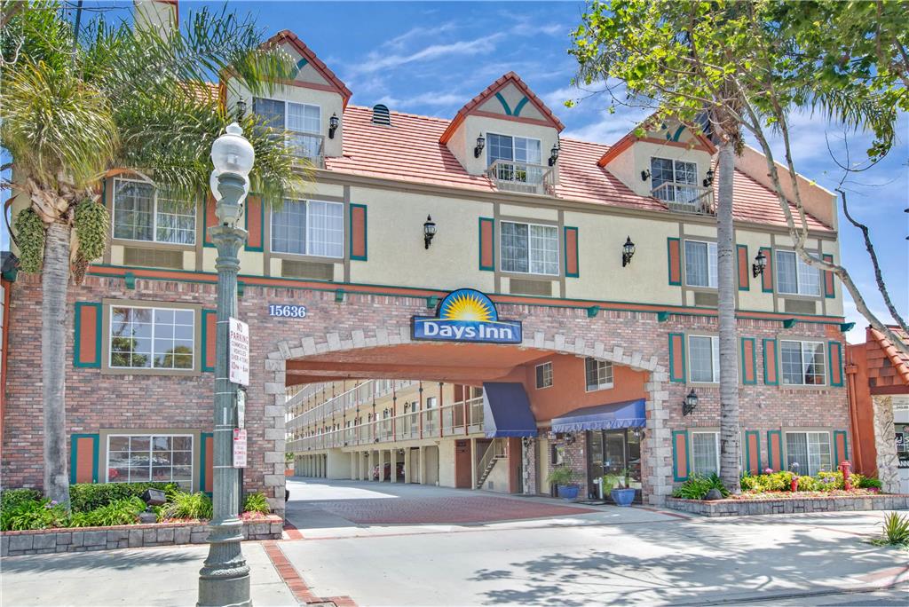 Days Inn by Wyndham Los Angeles LAX South Bay Beach City LA — hotel in Lawndale