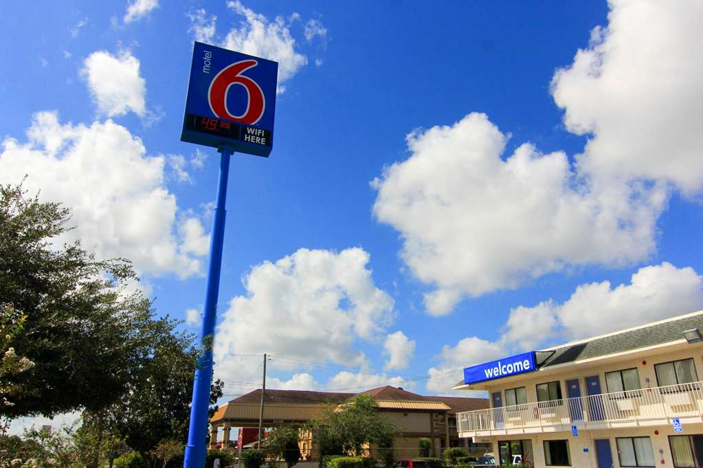 Motel 6 Kingsville TX - photo 3