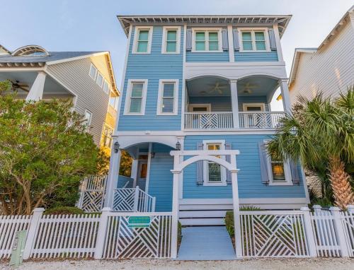 Centennial Coast Cottage with Heated pool — 4-Star Luxury Hotel in Saint Simons Island, United States