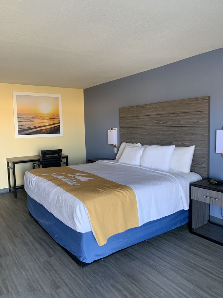 Days Inn by Wyndham Okmulgee - photo 8