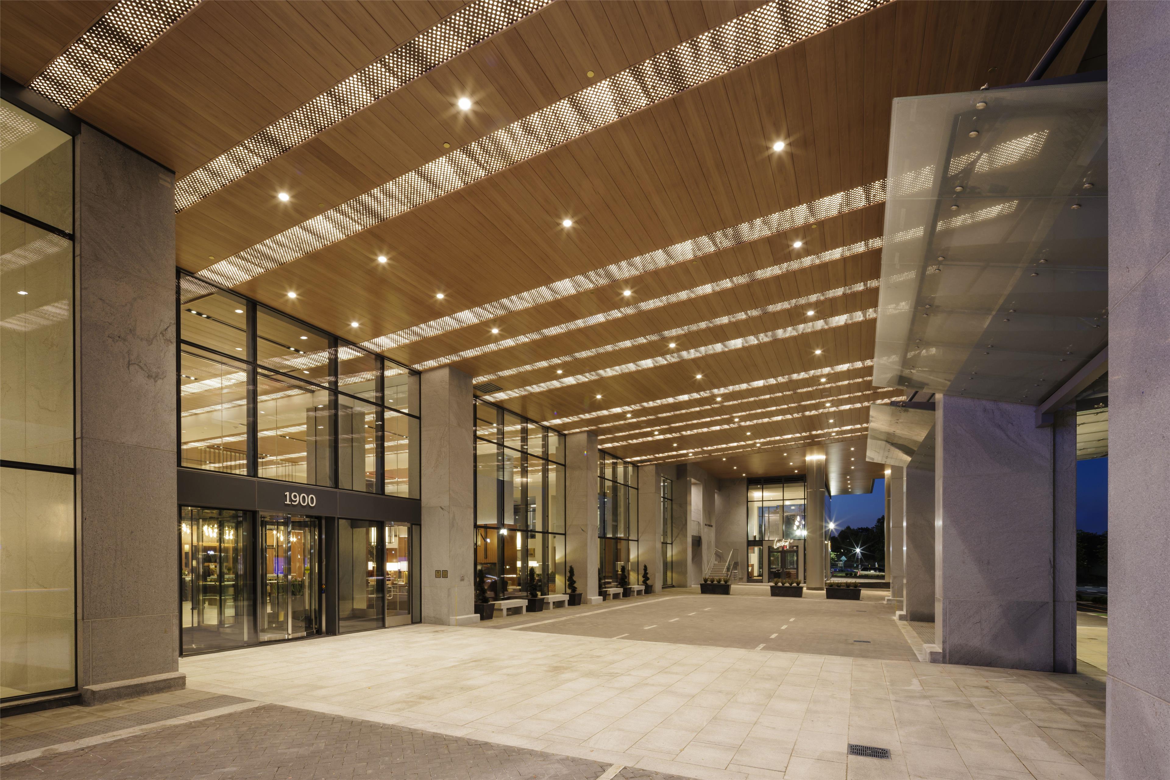 Hilton Arlington Rosslyn The Key - photo 2