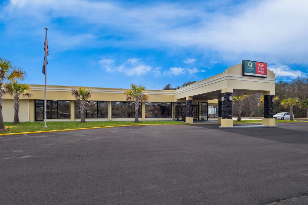 Quality Inn Yemassee Point South I 95 - carbon neutral hotel in Ridgeland