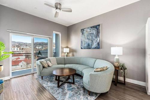 Penthouse Apt PoolGymHotTubPkg View — 4-Star Luxury Hotel in Salt Lake City, United States