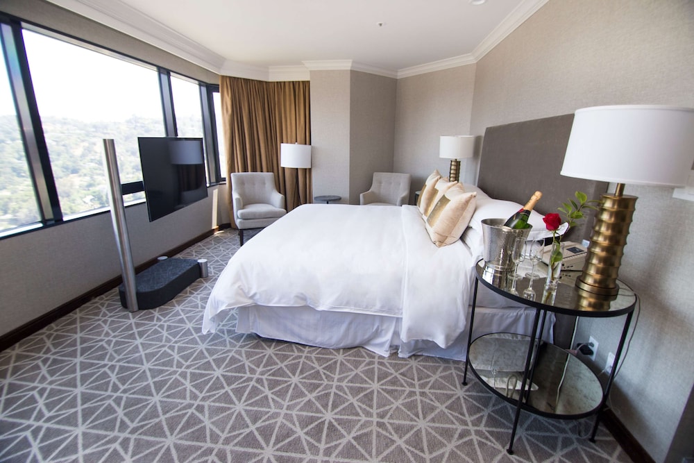 Hilton Los Angeles Universal City - photo 18