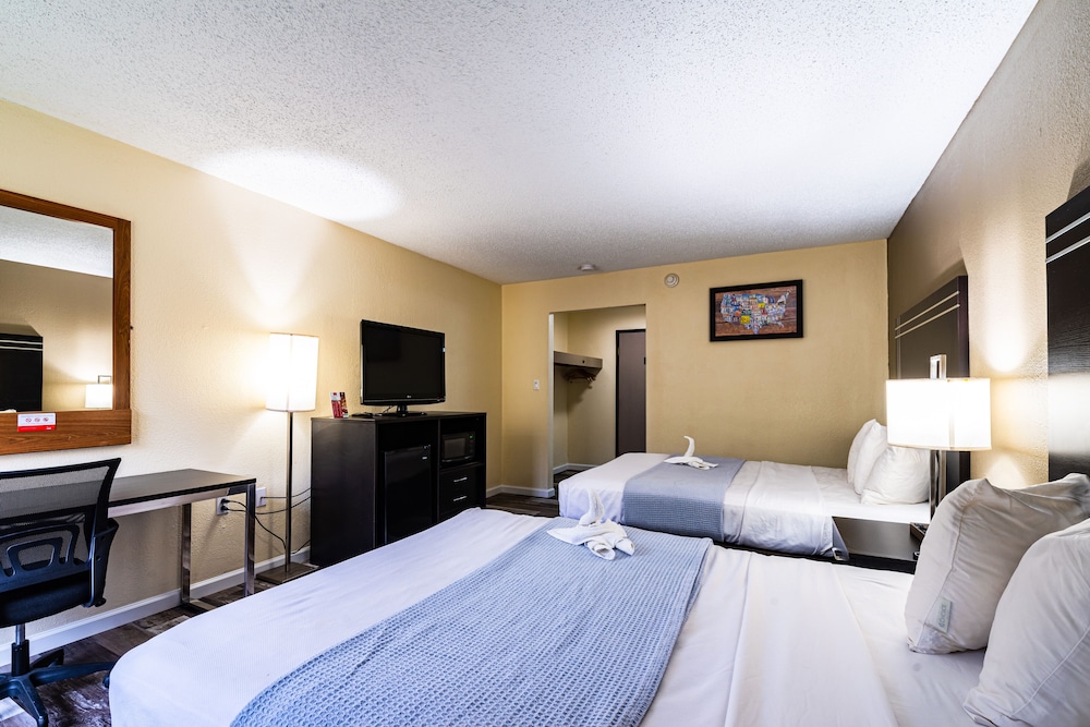 Econo Lodge Cleveland Southeast Kent - photo 11