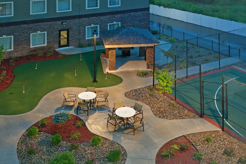 Staybridge Suites Elkhart North - photo 14
