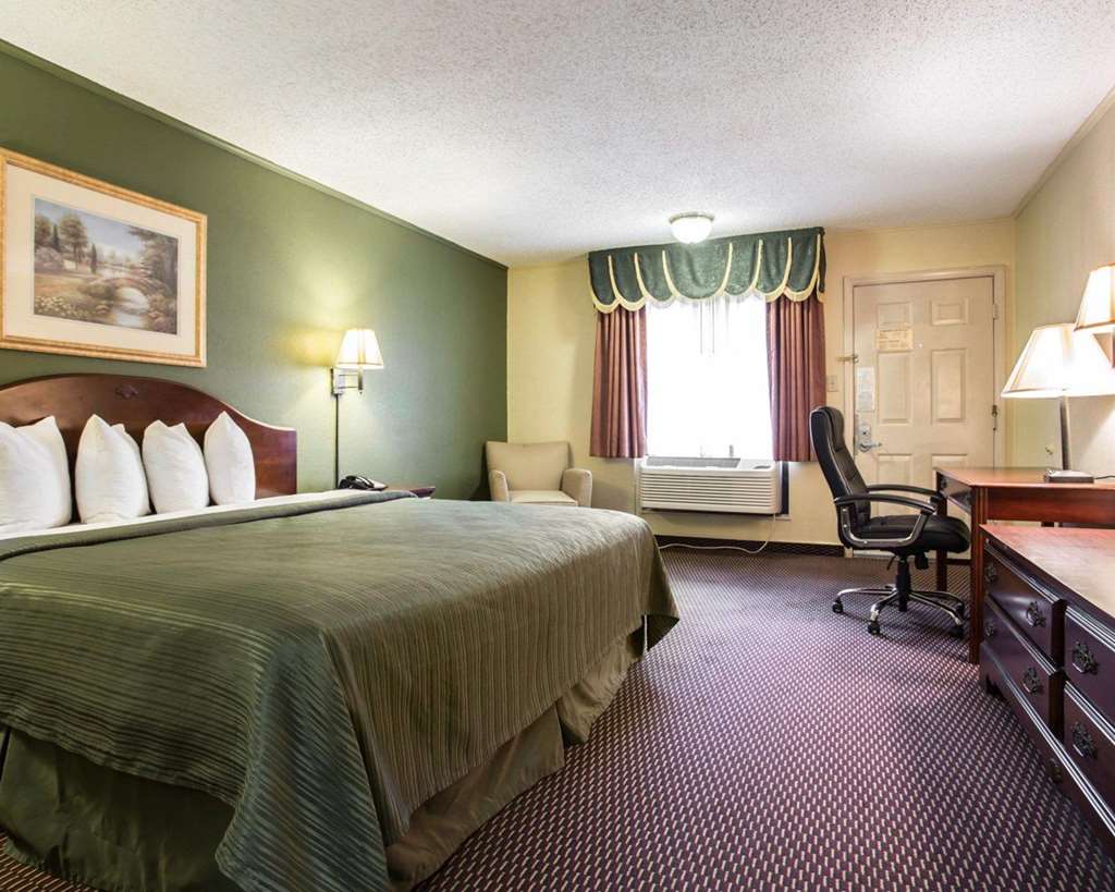 Rodeway Inn Harbison Area - photo 7