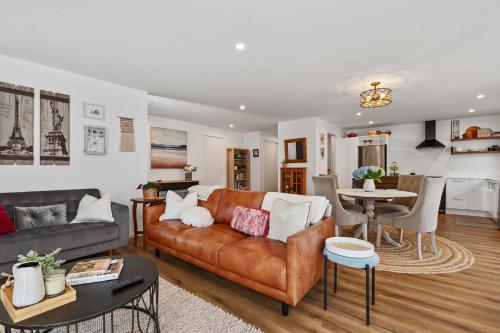 Inn McDowell Modern 3 Bedroom in Springfield — 4-Star Luxury Hotel in Rotorua, New Zealand
