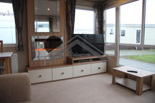 Tranquility Static Caravan Lune Park on Parkdean Ocean Edge Resort — hotel in Heysham
