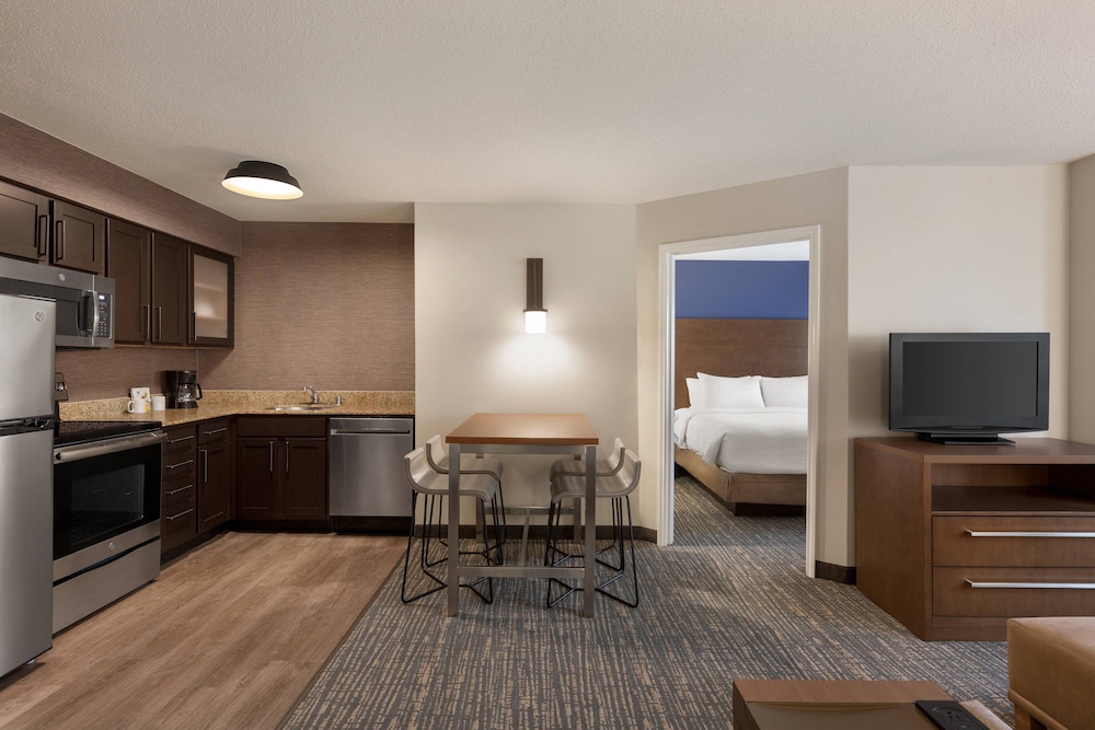 Residence Inn by Marriott Chicago Bloomingdale - photo 5