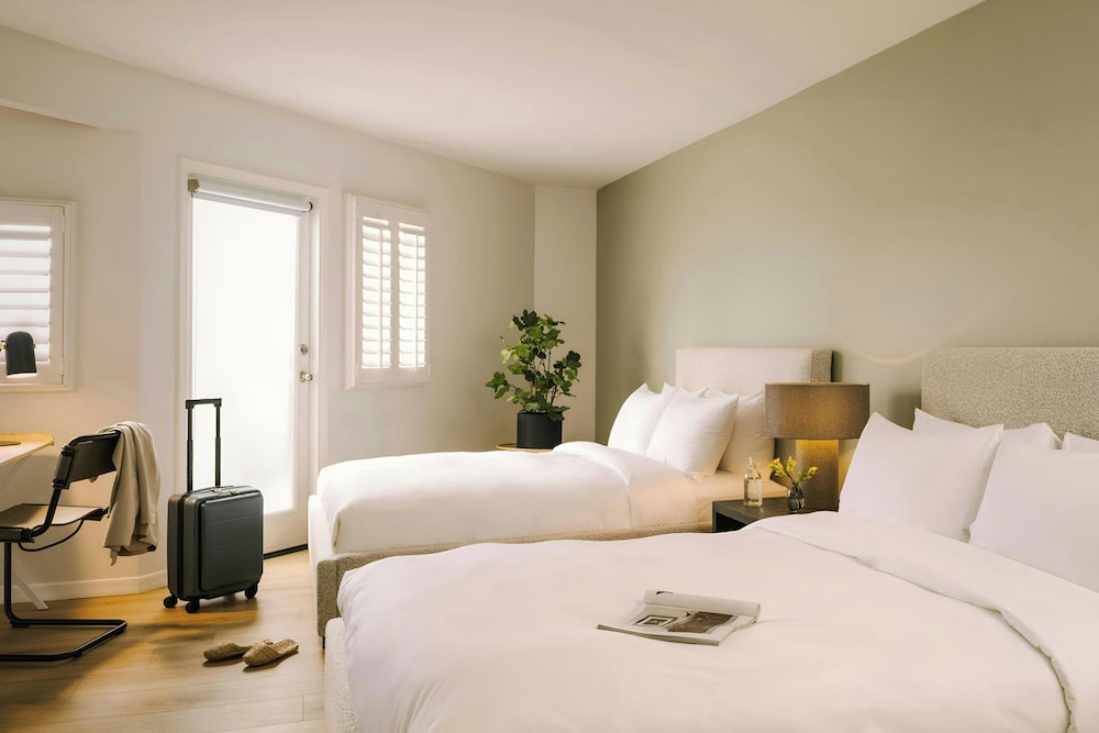 La Ensenada Hotel Laguna Beach Sonder by Marriott Bonvoy - photo 15