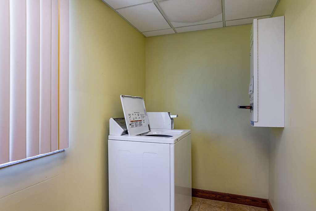 Econo Lodge Inn & Suites Pritchard Road North Little Rock - photo 35