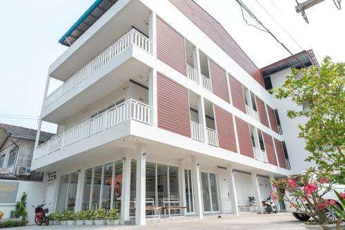 Siri Ville Hotel — Si Sa Ket