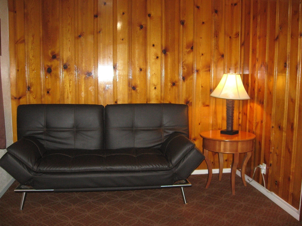 Masters Inn - photo 22