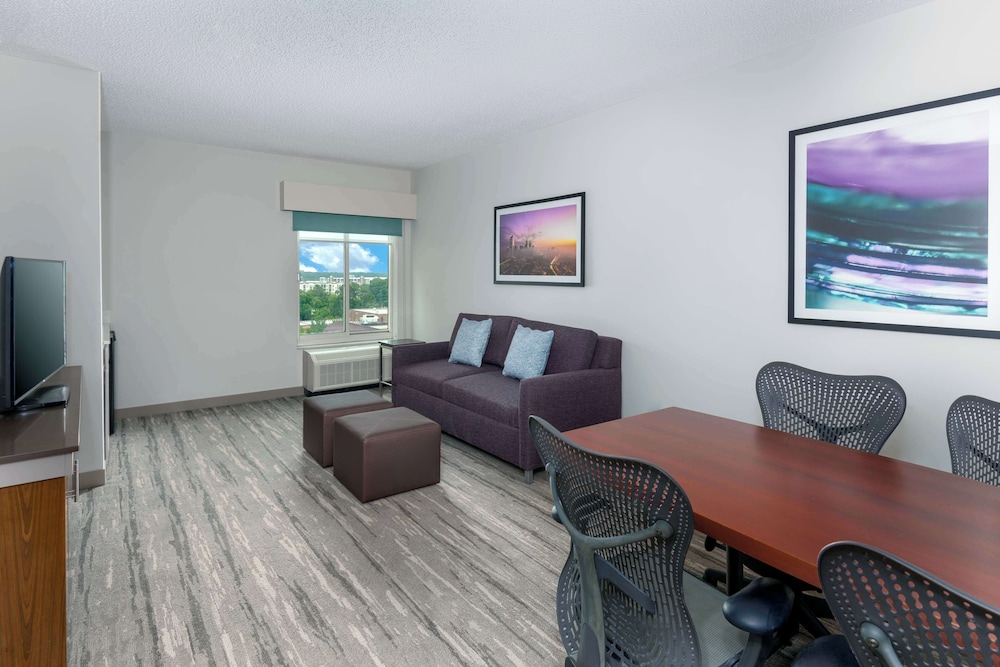Hilton Garden Inn Charlotte Uptown - photo 17