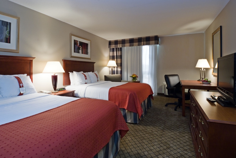 Holiday Inn Hotel & Suites Cincinnati Eastgate by IHG - photo 13