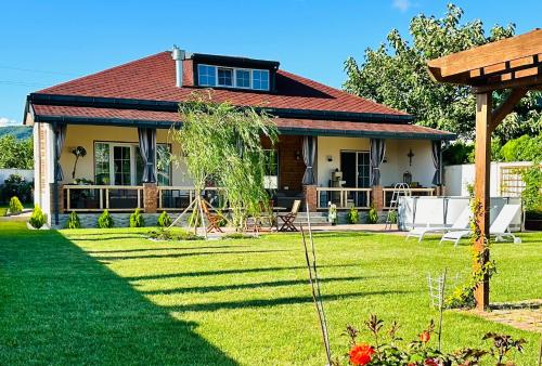 Luxury Georgian Villa
