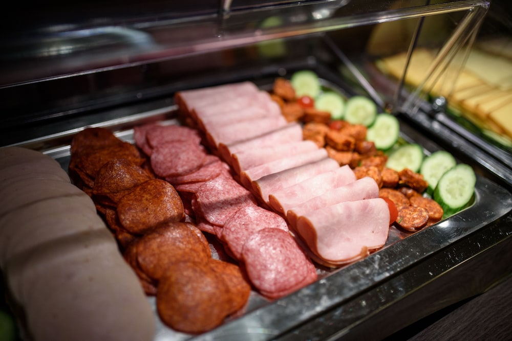 מזון ומשקאות