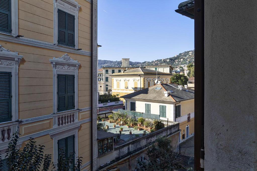 Cinema House by Portofinohomes — 4-Star Luxury Hotel in Santa Margherita Ligure, Italy