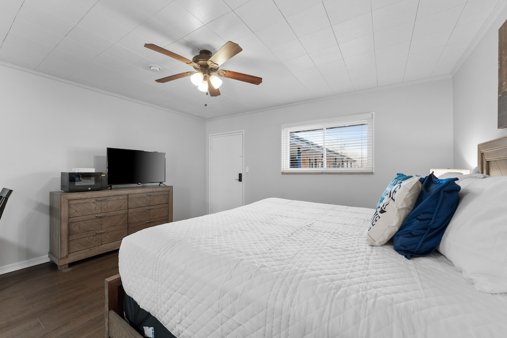 Silver Cove Resort on Table Rock Unit 7 - photo 5