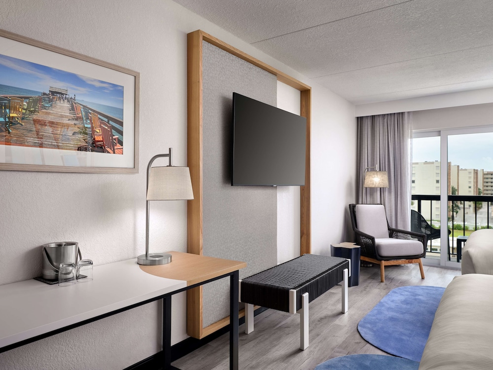 Hilton Garden Inn Cocoa Beach Oceanfront - photo 13
