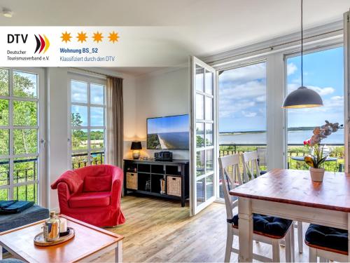 Residenz am Balmer See BS 52 mit Wellnessbereich — 4-Star Luxury Hotel in Seebad Bansin, Germany
