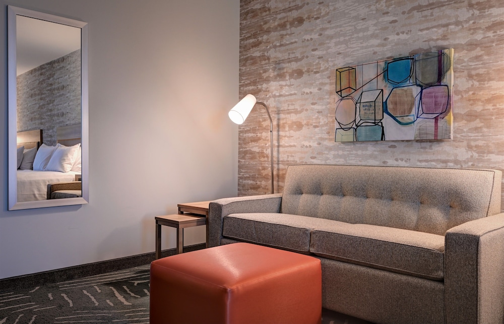 Home2Suites by Hilton Anaheim Resort - photo 13