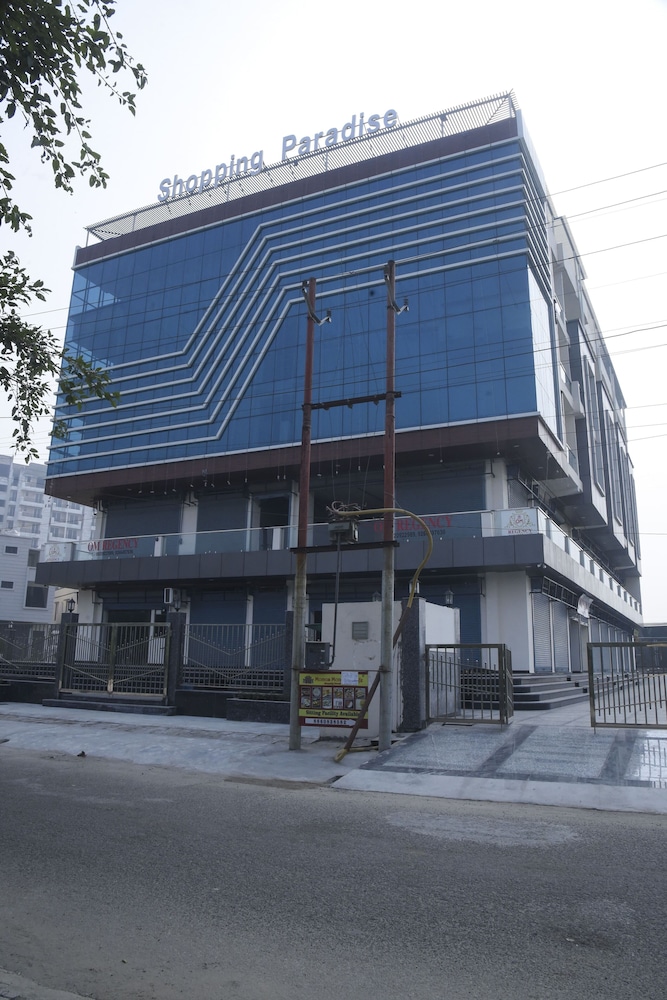 Hotel Om Regency - last minute hotel in New Delhi