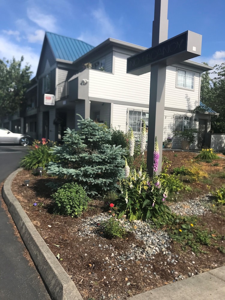 Tulip Inn - photo 46