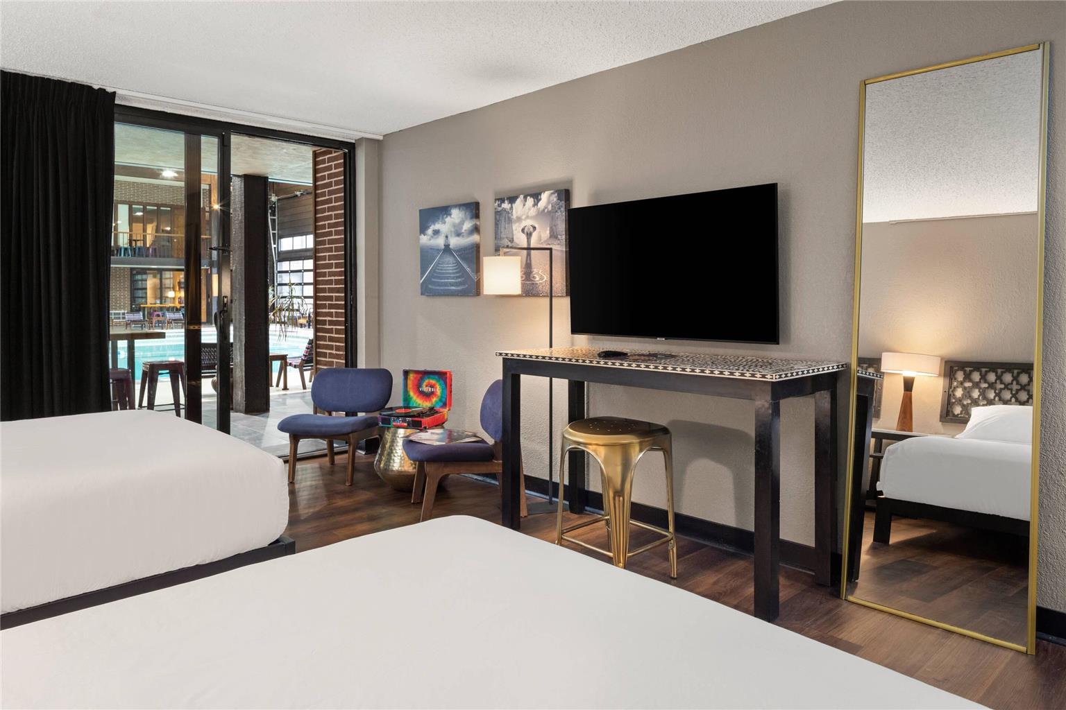 The Highlander Hotel Iowa City an Ascend Collection Hotel — 4-Star Luxury Hotel in Iowa, United States