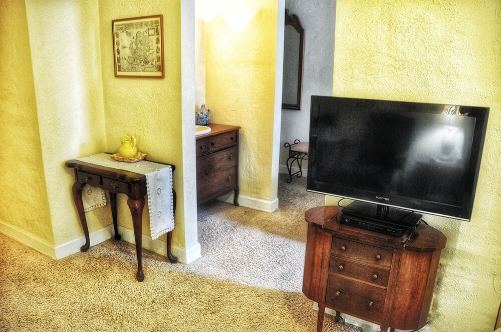 La Plaza Inn - photo 55