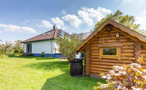 Eenhoorn in Ostseebad Dierhagen, Germany