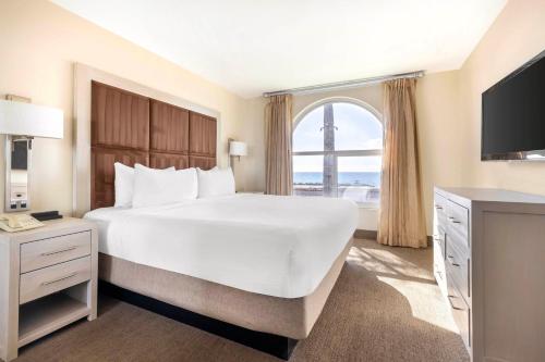 Hilton Vacation Club Riviera Beach & Shores - photo 38