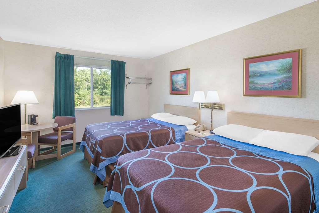 Super 8 by Wyndham Canandaigua - photo 8